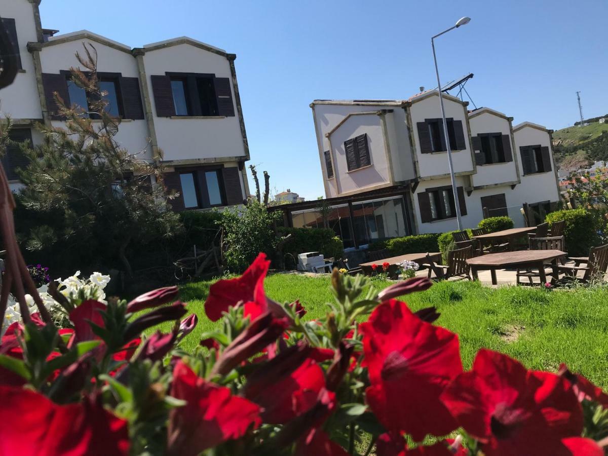 Apollon Hotel 보즈자아다 외부 사진